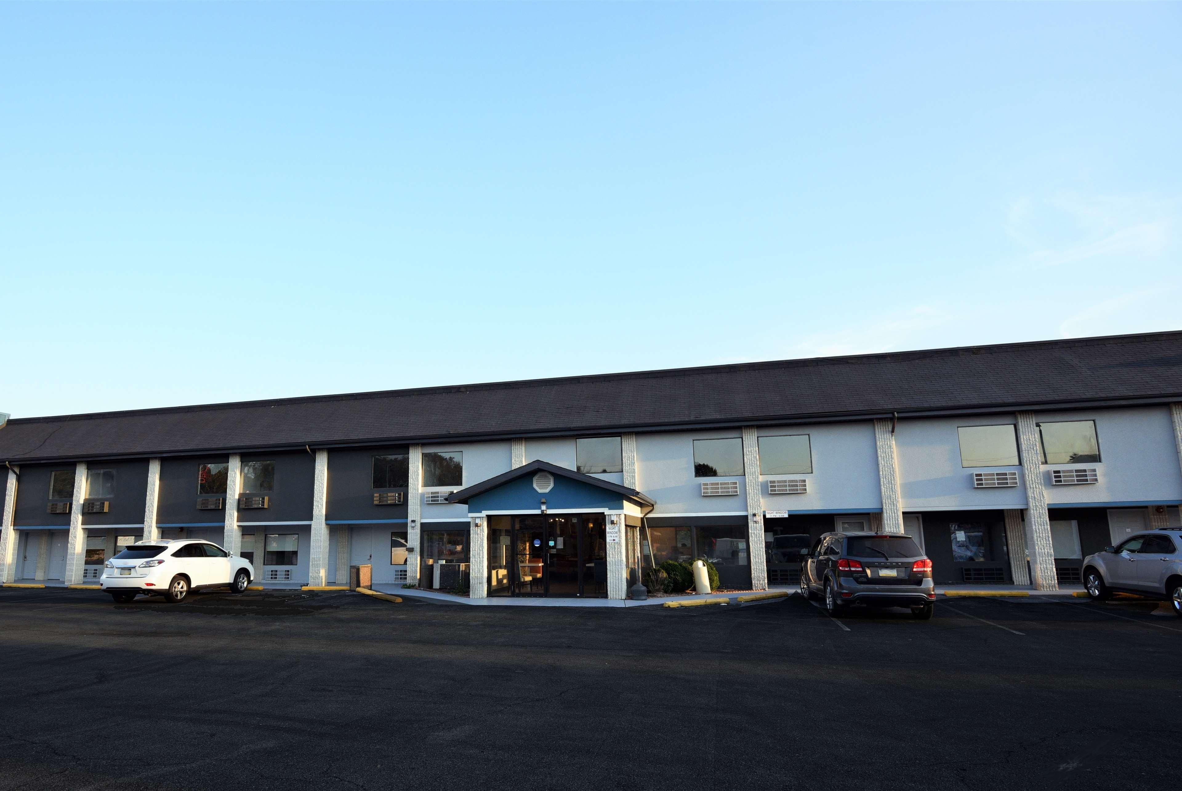Baymont By Wyndham Pine Grove I-81 Hotel Kültér fotó